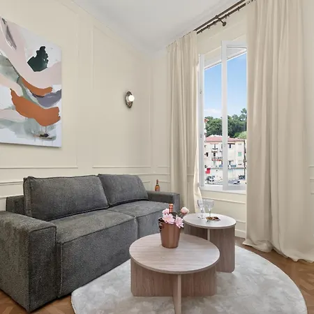 Апартаменты Frontiere Monaco - Luxueux Renove - Gh *